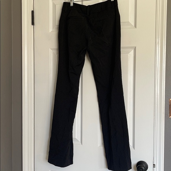 New York and Company Stretch Pants - Picture 3 of 4